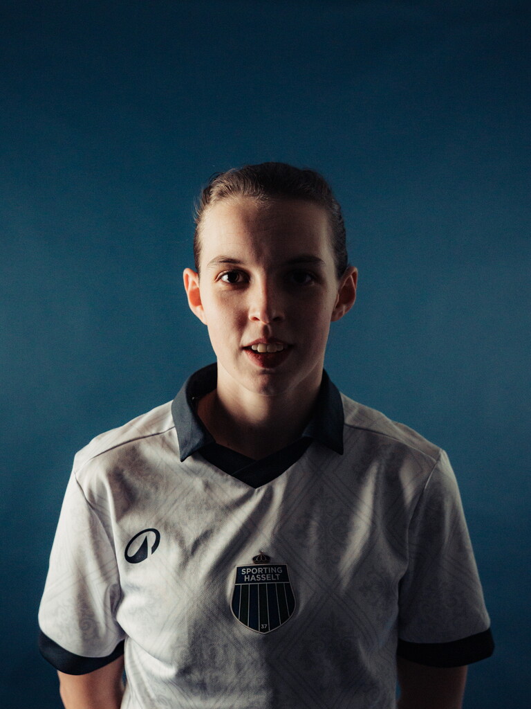 Lotte Vanolst verdediger